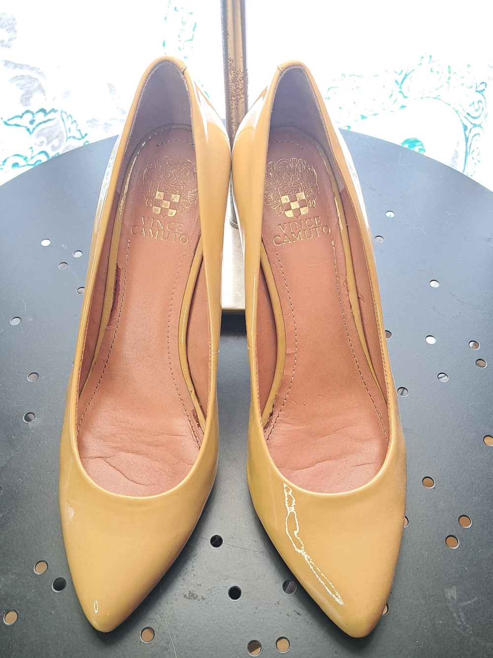 Vince Camuto Women’s Pale Yellow Patent Pointed-Toe Pump